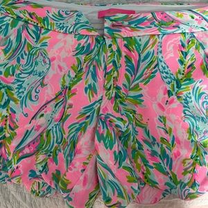 BNWT PINK SCALLOPED LILLY PULITZER MERMAID SHORTS